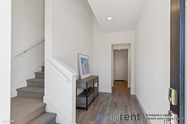 Foto del edificio - 3 br, 2.5 bath Townhome - 2053 Main St, Al...