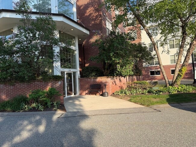 Foto del edificio - 248 Albion St