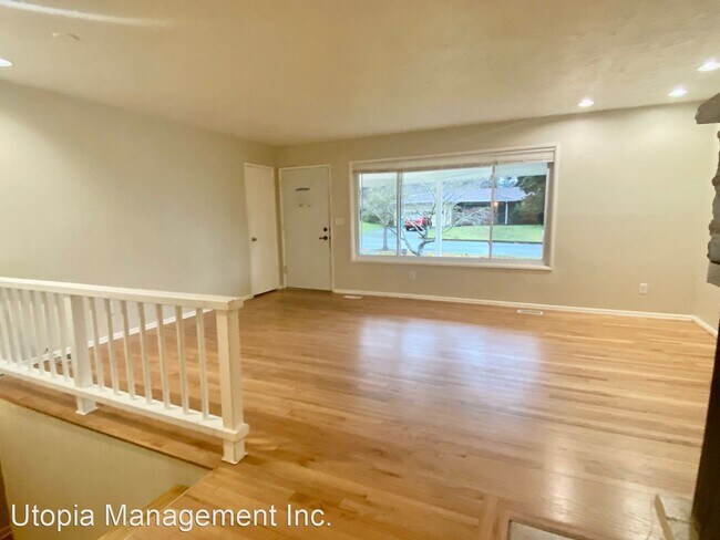 Building Photo - 3 br, 2.5 bath House - 1650 NE 144th ave
