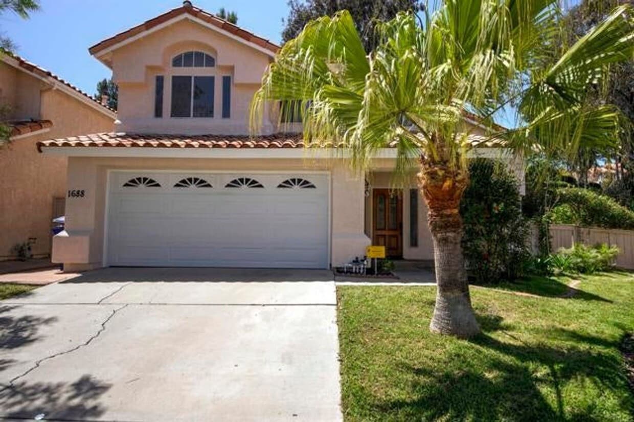 Primary Photo - Beautiful 4Br/2.5Ba Home With Private Yard...