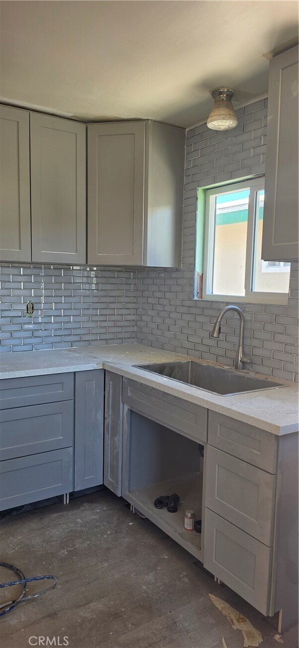Foto del edificio - 25526 Jade Rd