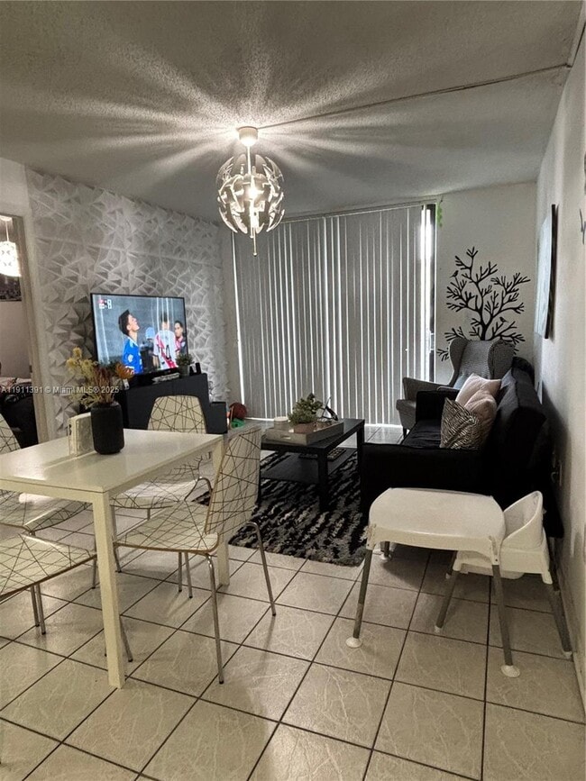 Foto del edificio - 3561 SW 117th Ave