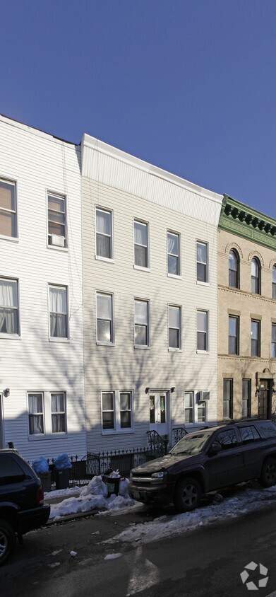 Primary Photo - 115 Freeman St