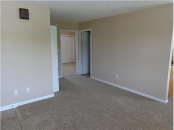 Building Photo - 454 Britton Ave
