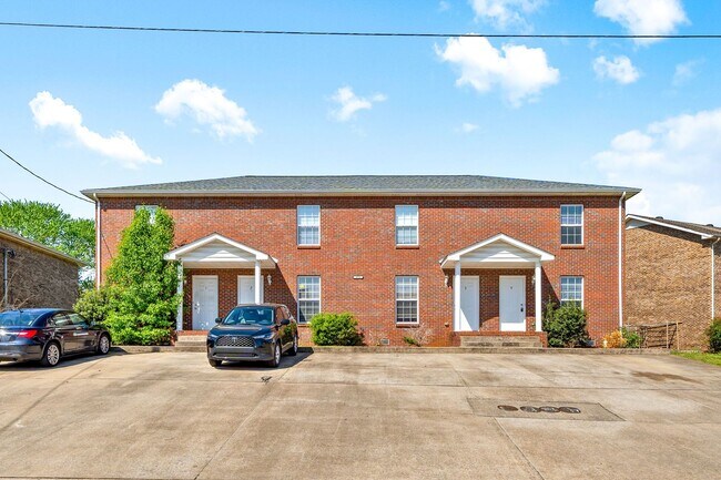 Foto del edificio - 375 Peabody Dr