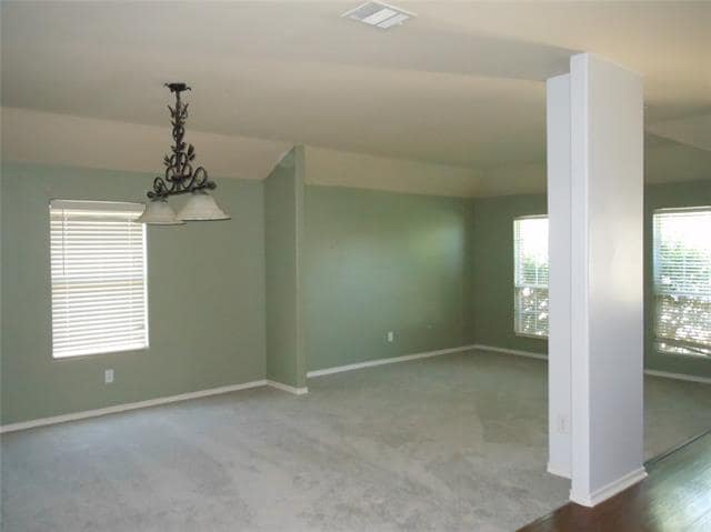 Foto del edificio - 12813 Carpenter Ln