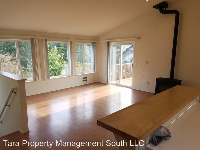 Foto del edificio - 4346 Shadowood Dr