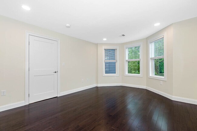 Photo - 77 Winchester St House