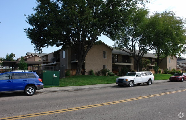 Building Photo - Stone Canyon Condominiums
