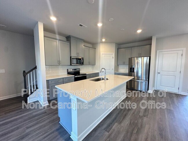 Building Photo - 1764 Braemar Vlg Dr