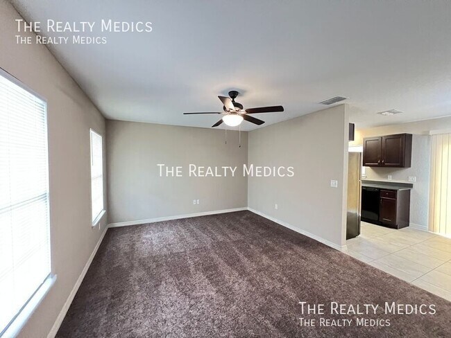 Building Photo - 485 Marion Oaks Ln