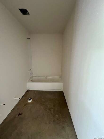 Building Photo - 478 Valley View St