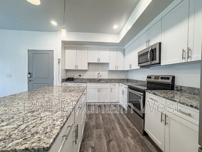 Foto del edificio - 875 S Depot St