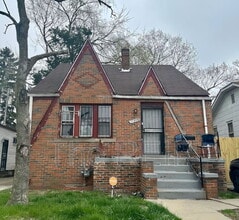 Building Photo - 15840 Ardmore St