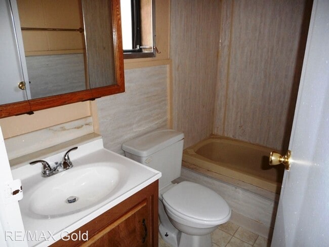 Building Photo - 2 br, 2 bath House - 2720 Dahlia Way