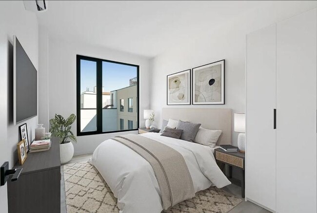 Foto del edificio - 33-52-52 Crescent St