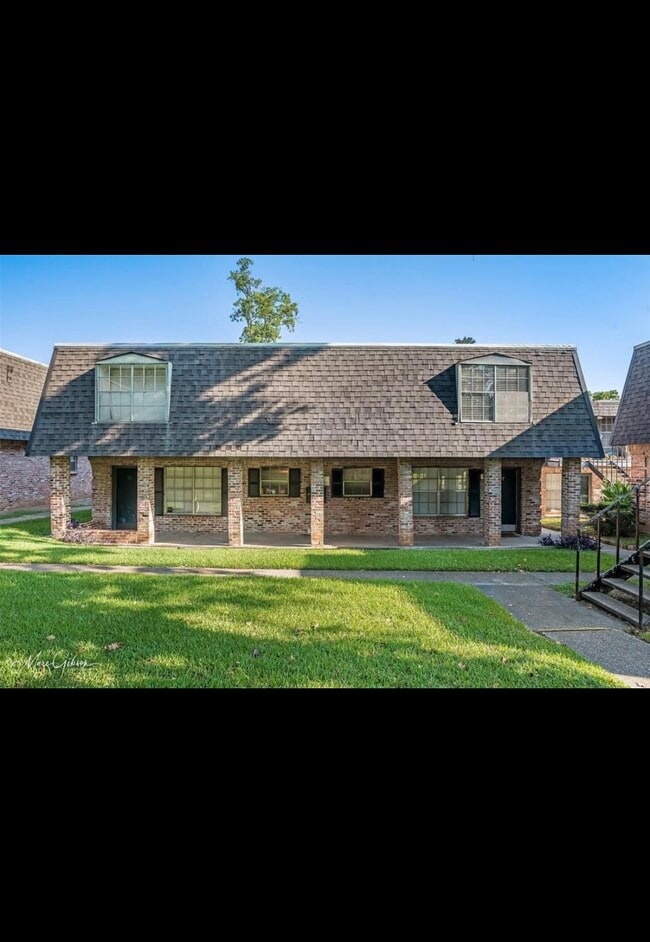 Building Photo - 3820 Fairfield Ave