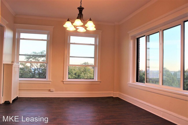 Building Photo - 1224 N Prospect Ave