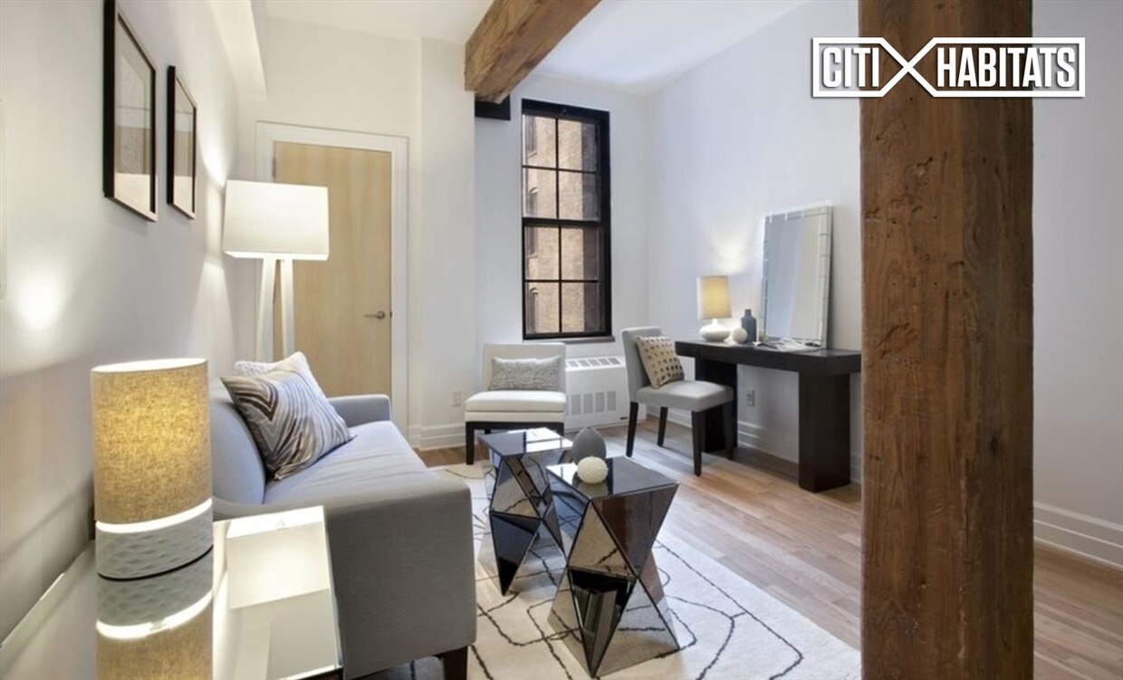 Foto principal - 72 Hudson Ave