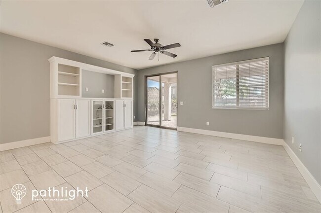 Building Photo - 678 S Desert Haven Road