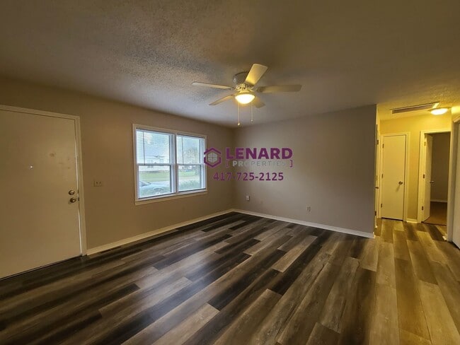 Building Photo - 204 E Division - Gothard | Jones