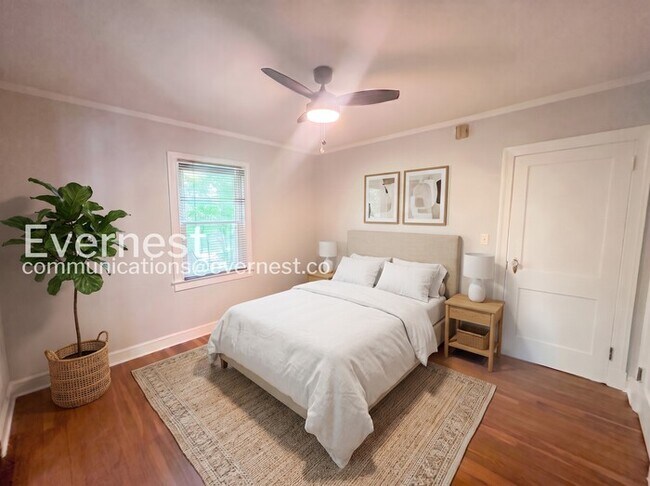 Foto del edificio - 1735 Willis Mill Rd SW