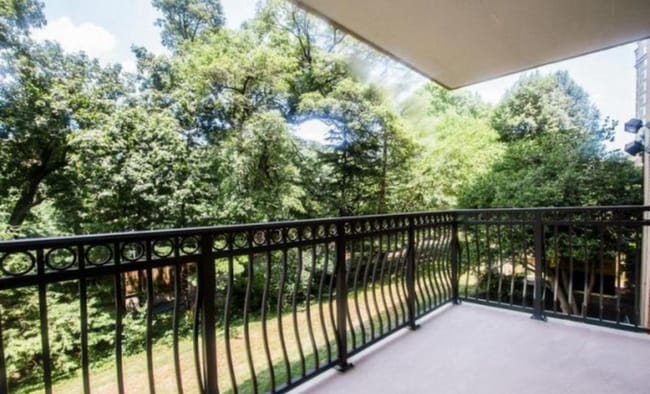 Building Photo - 2030 N Adams St