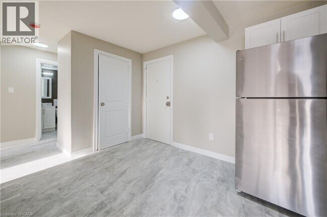 Photo du bâtiment - 82 Elgin St S