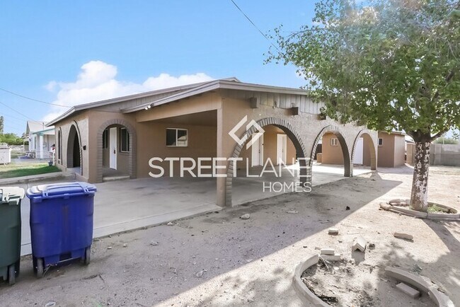 Foto del edificio - REDUCED PRICE!