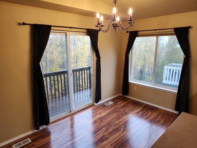 Building Photo - 3 Bed 2.5 Bath Eagle River Home