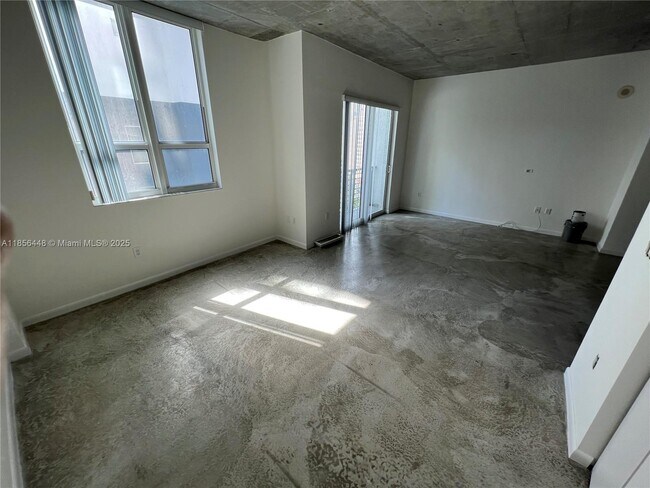 Foto del edificio - 234 NE 3rd St