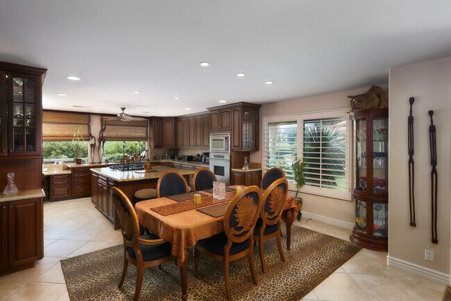 Building Photo - 99 Conejo Cir