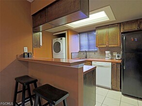 Building Photo - 5804 Newfoundland Cir