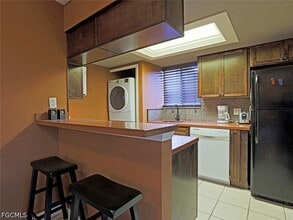Building Photo - 5804 Newfoundland Cir