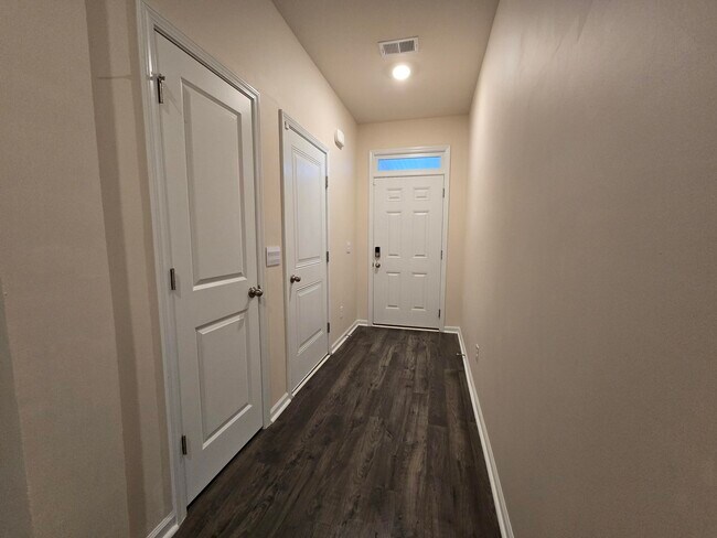 Foto del edificio - 4053 Crimson Pass