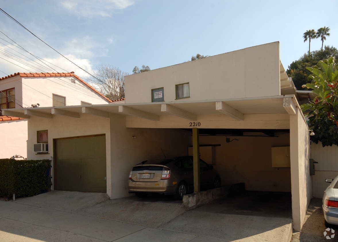 Building Photo - 2210 Echo Park Ave