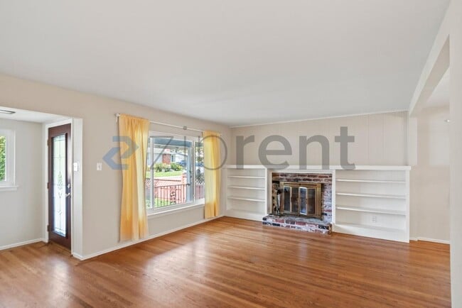 Building Photo - 1170 Glenview Dr