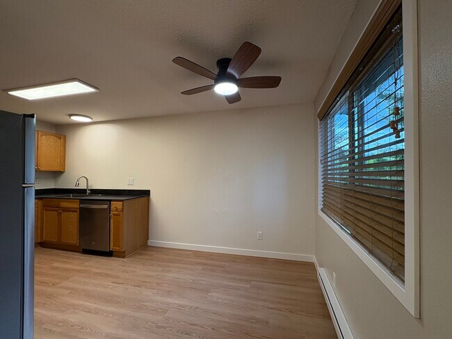 Foto principal - 22819 15th Ave SE