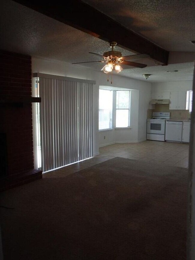 Foto del edificio - AVAILABLE SOON !