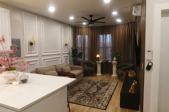 Foto del edificio - 116 Van Riper Ave