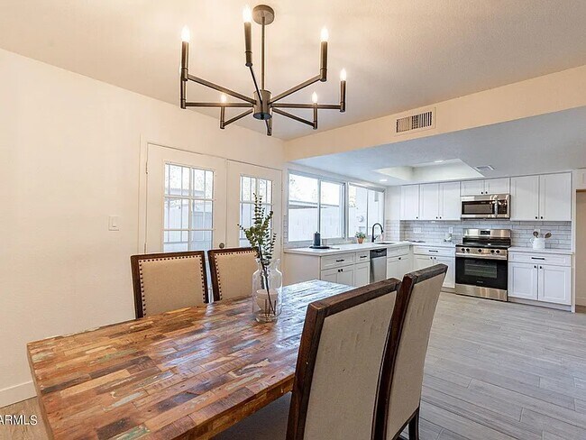 Foto del edificio - 4030 N Granite Reef Rd