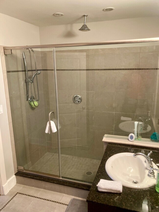 Foto del edificio - 415 22nd St