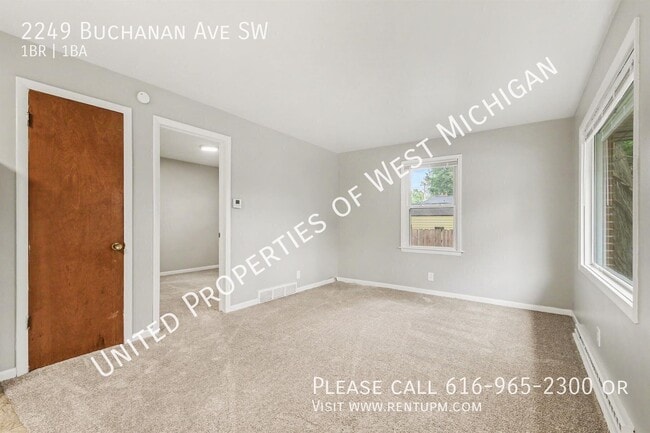 Building Photo - 2249 Buchanan Ave SW