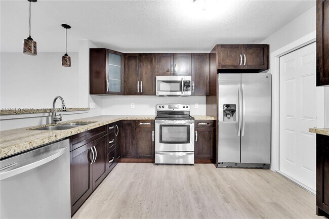 Foto del edificio - 7463 SW 164th Ave