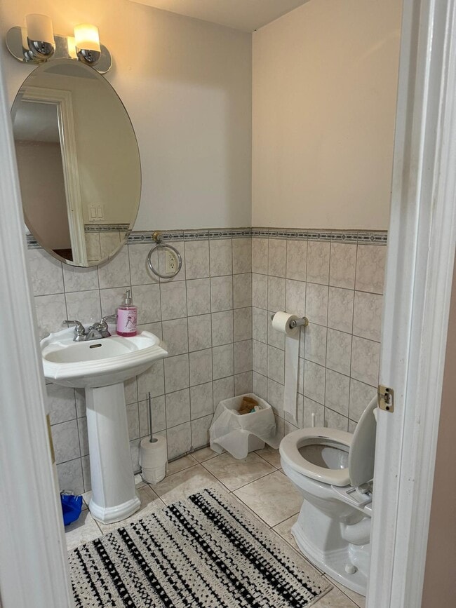 Building Photo - 131 Rue Donnacona