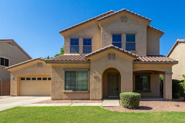 Building Photo - Chandler 4 Bedroom - 2.5 Bathroom with Pri...
