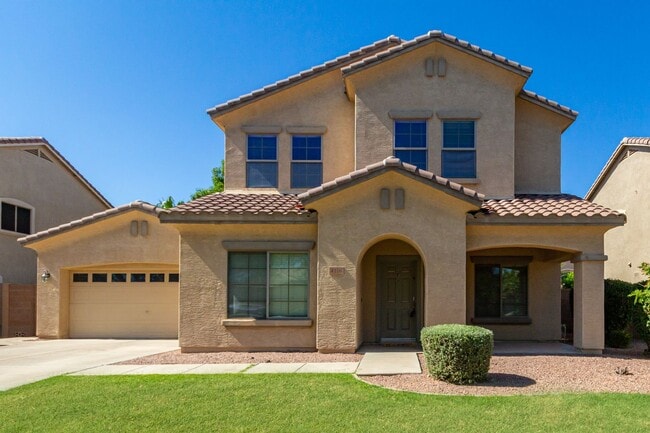 Photo - Chandler 4 Bedroom - 2.5 Bathroom with Pri... House