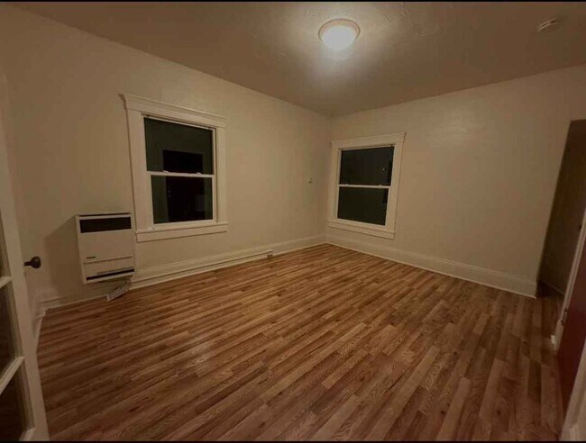 5227 Living Room - 5223 Bancroft Ave