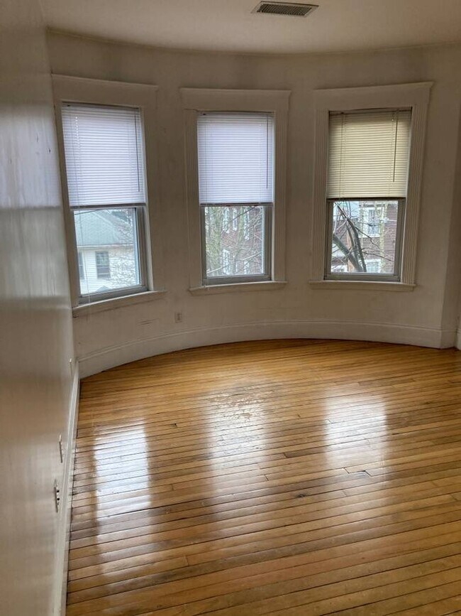 Foto del edificio - 13 Higgins St