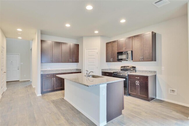 Building Photo - 5512 Sacra Cv